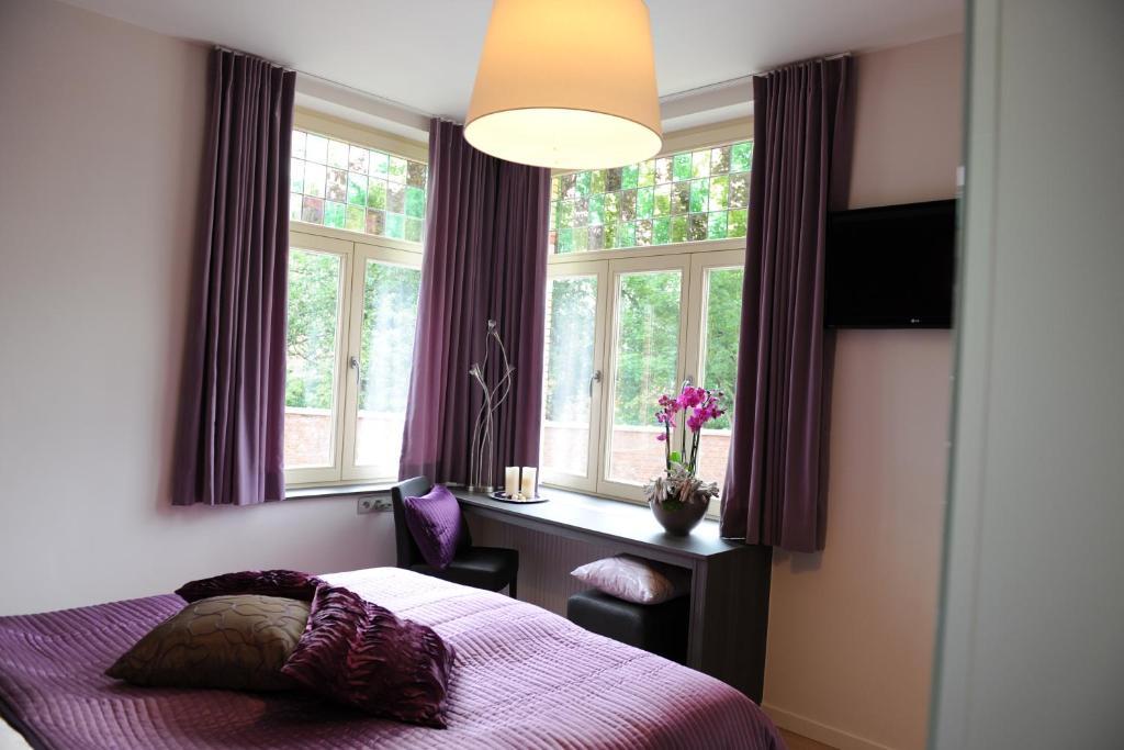 Charmehotel Villa Saporis 하셀트 객실 사진